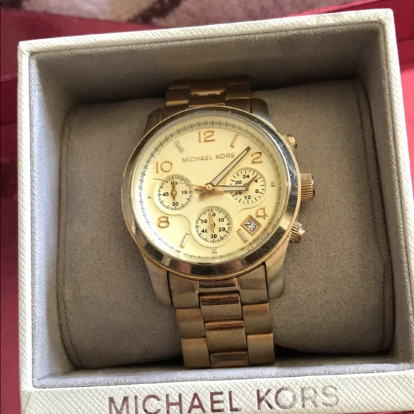 Michael Kors gold watch - Picture 1 of 4